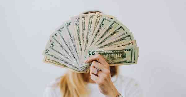 大数据包含设备数据的行业文章