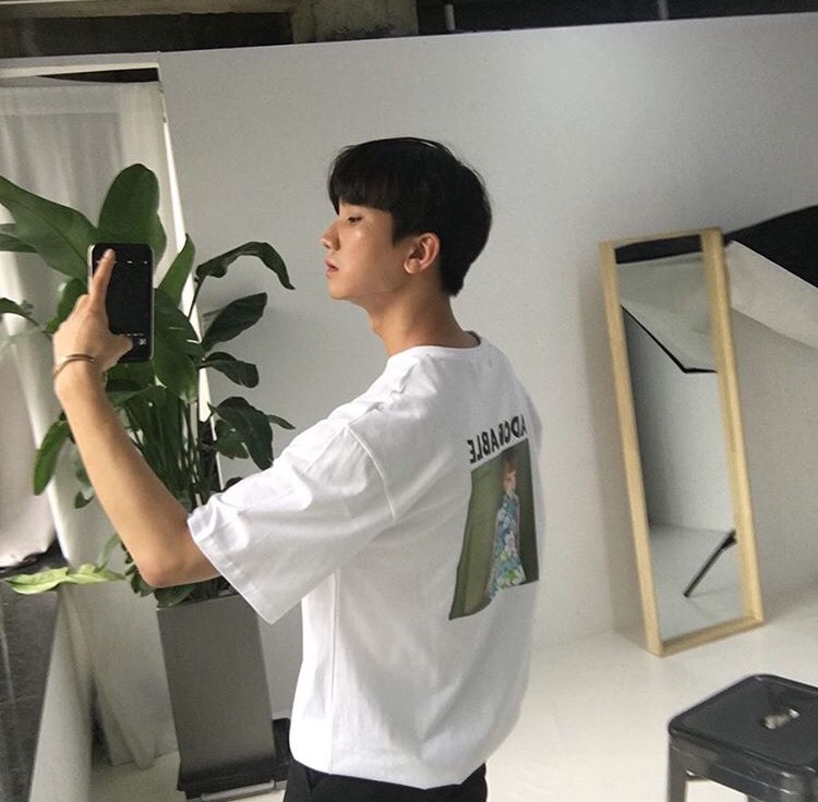 梁新英维