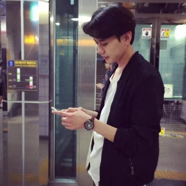 从春瑾群