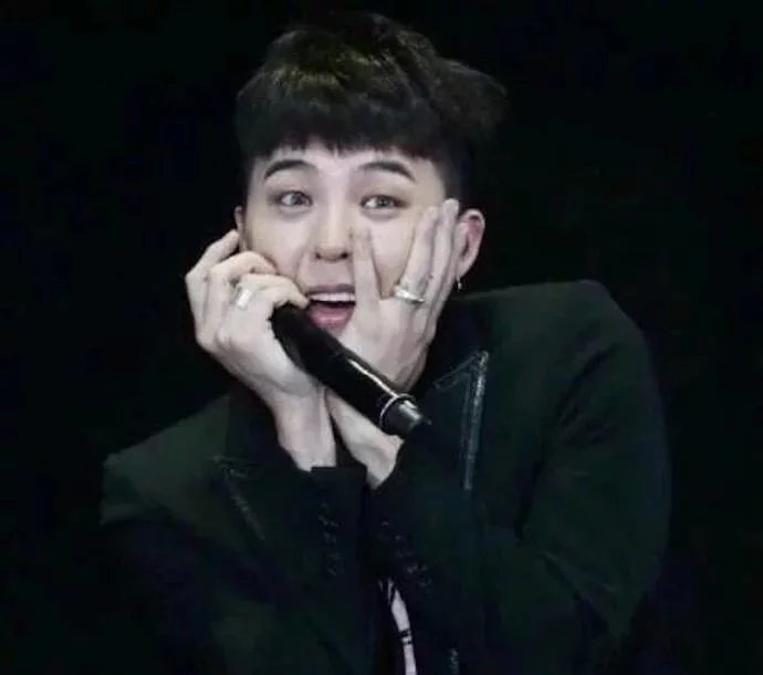 储全绿宇