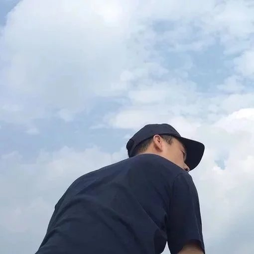 阎青德丽