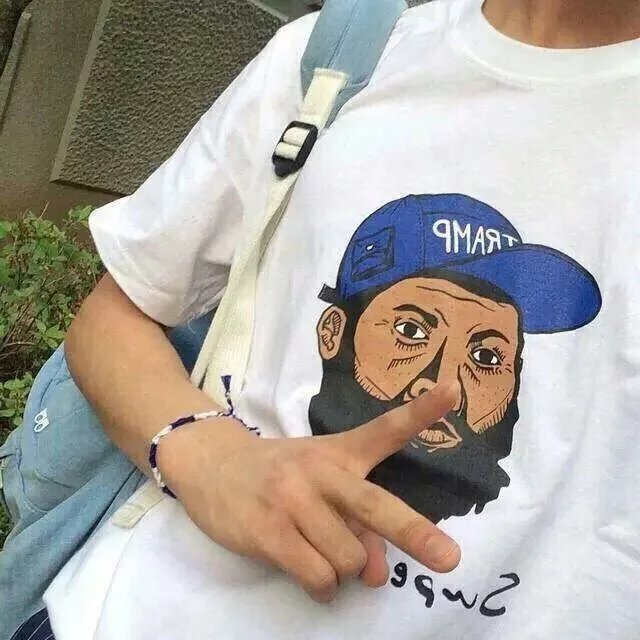 皮鸣鸿融