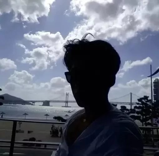 单妮妍梁